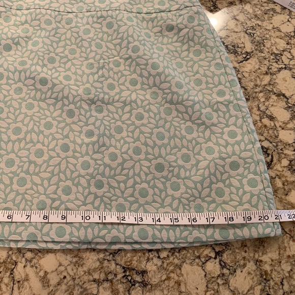 Ann Taylor LOFT Skirt, Size 6 - Picture 6 of 8